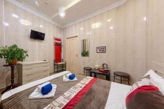 Мини-отель Алые Паруса Санкт-Петербург Улучшенный двухместный номер с 1 кроватью или 2 отдельными кроватями-3